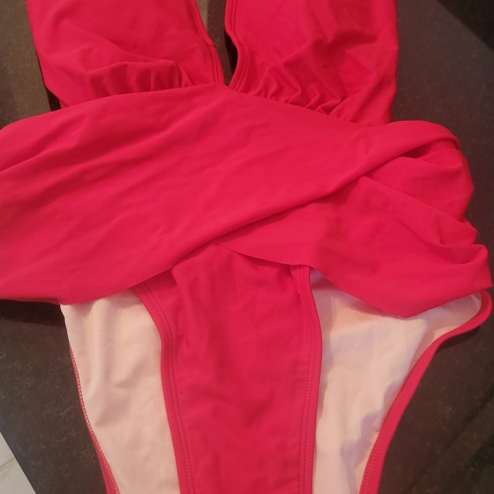 Cupshe Women's Red One Piece Swimsuit